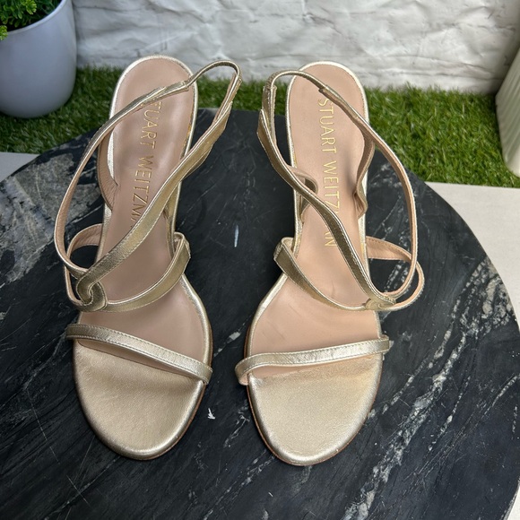 Stuart Weitzman
Women's Soiree 100 High Heel Sandals Metallic finish size 8 - Picture 15 of 16